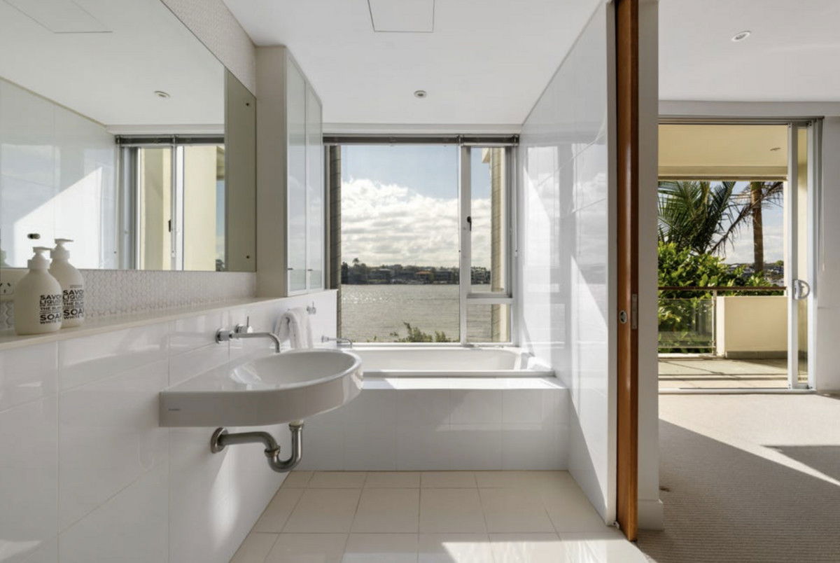 Listing image for 2/63 Macquarie Street, Teneriffe  QLD  4005