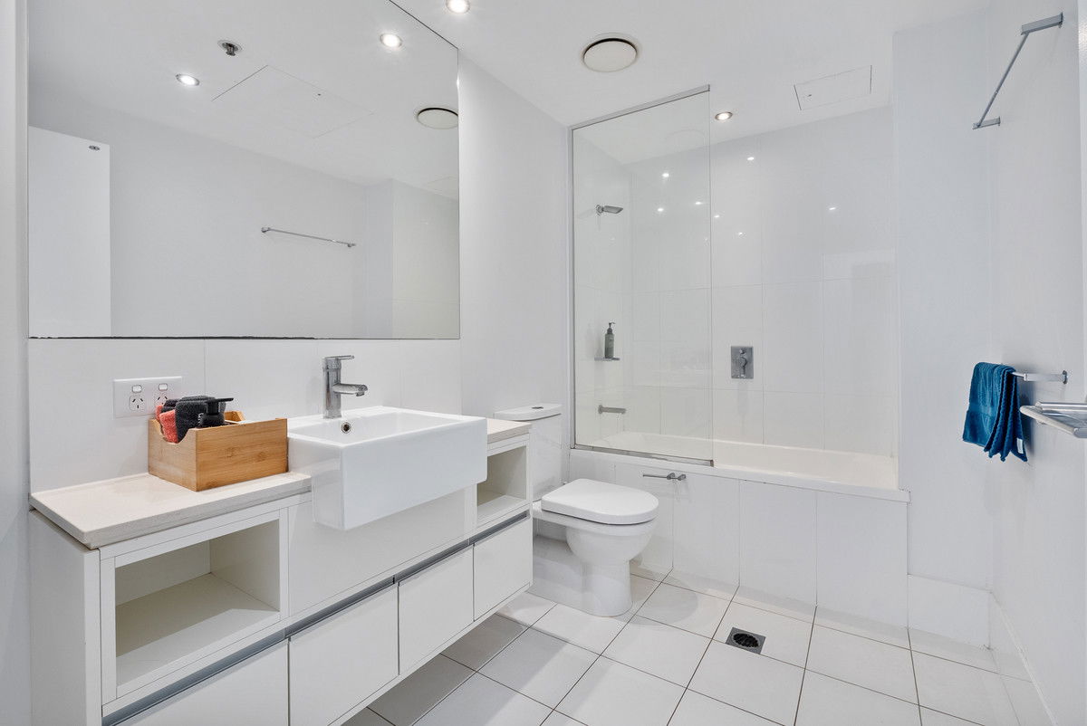 Listing image for 244/30 Macrossan Street, Brisbane City  QLD  4000