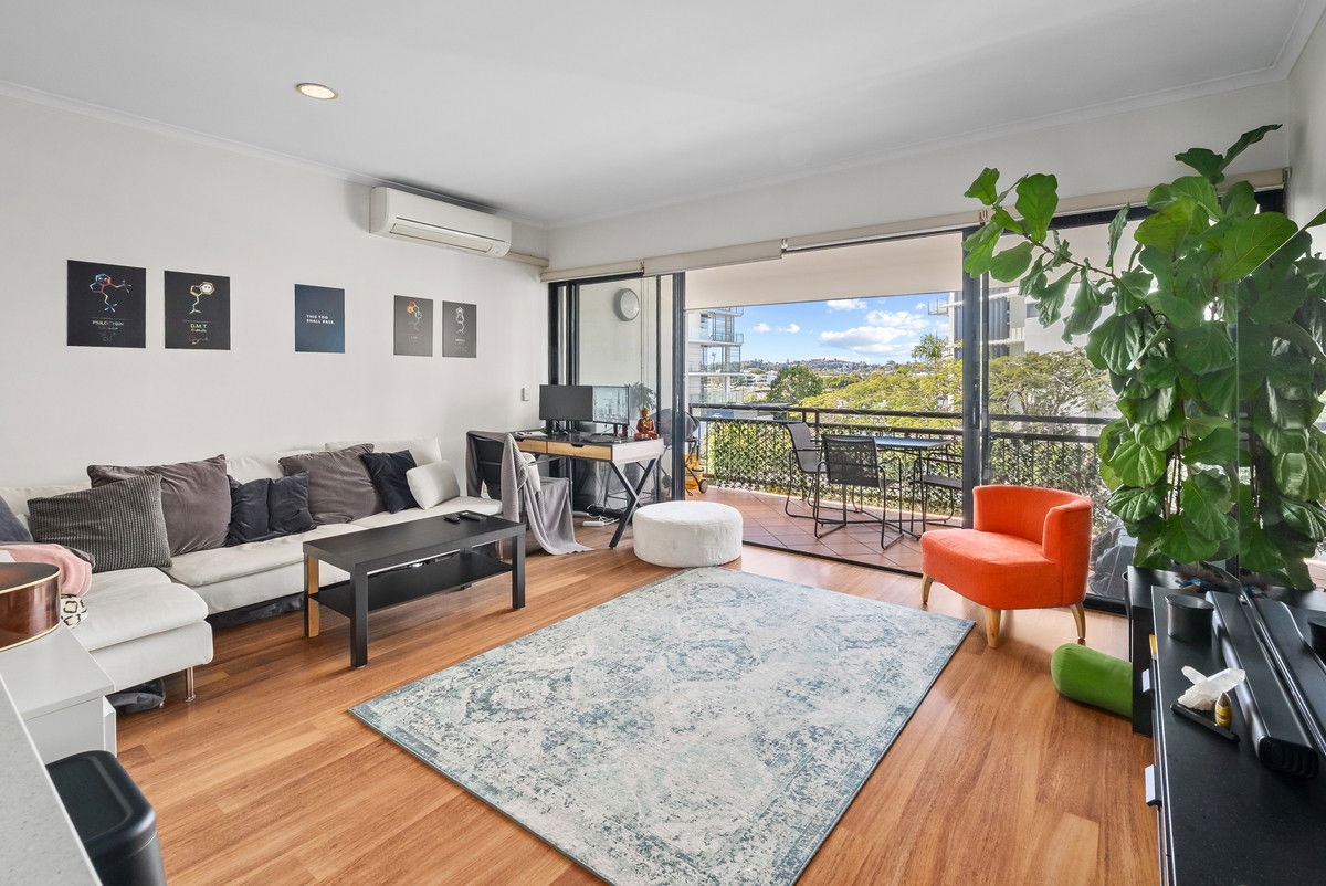 Listing image for 5/2 Macquarie Street, Teneriffe  QLD  4005