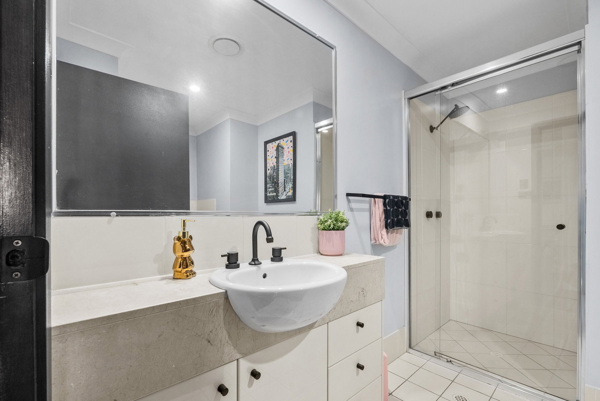 Listing image for 5/120 Commercial Road, Teneriffe  QLD  4005