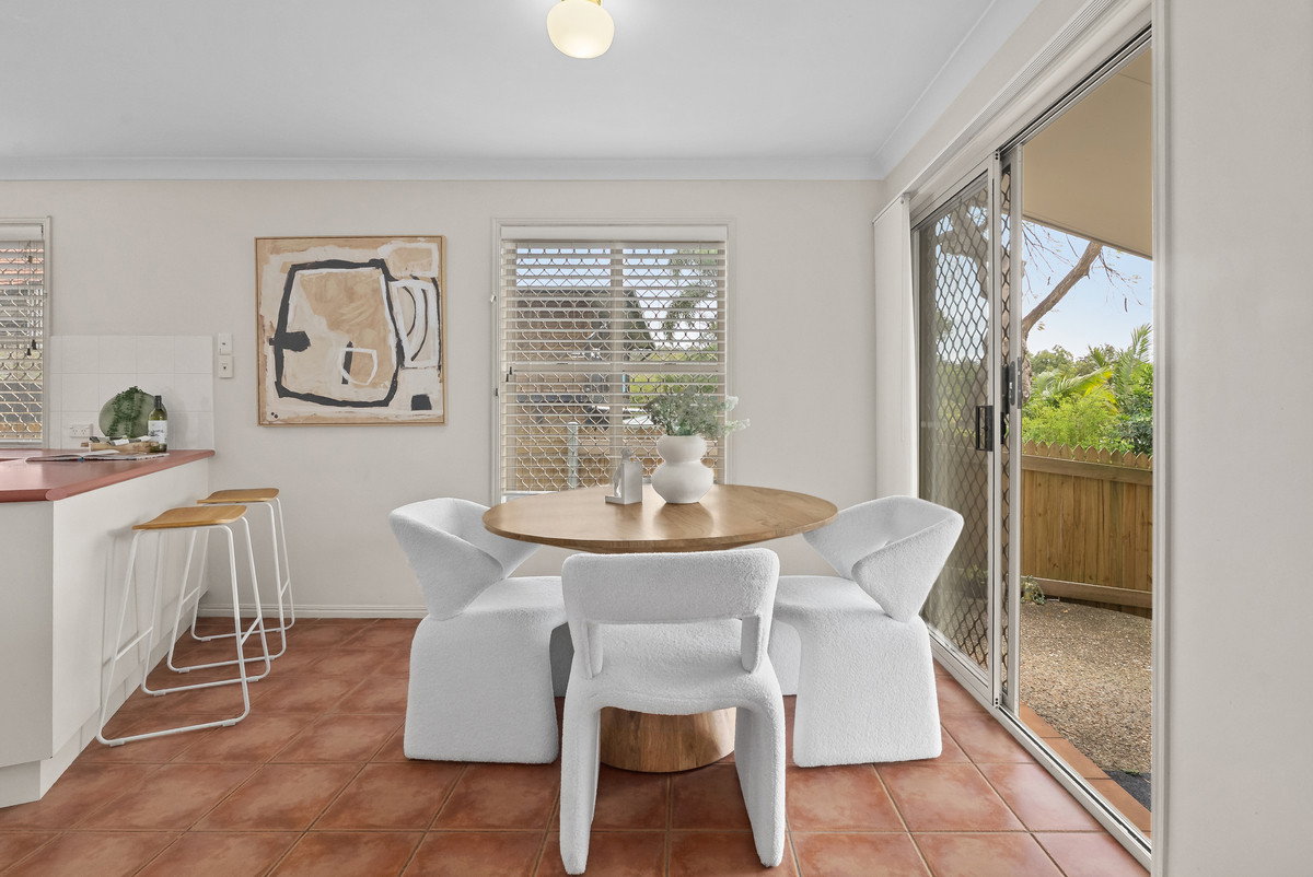 Listing image for 2/29 Oatland Crescent, Holland Park West  QLD  4121