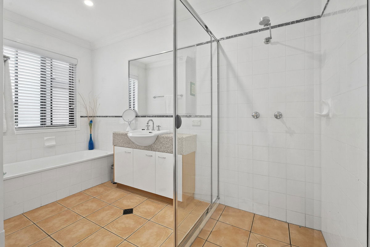 Listing image for 2/52 Stevenson Street, Ascot  QLD  4007