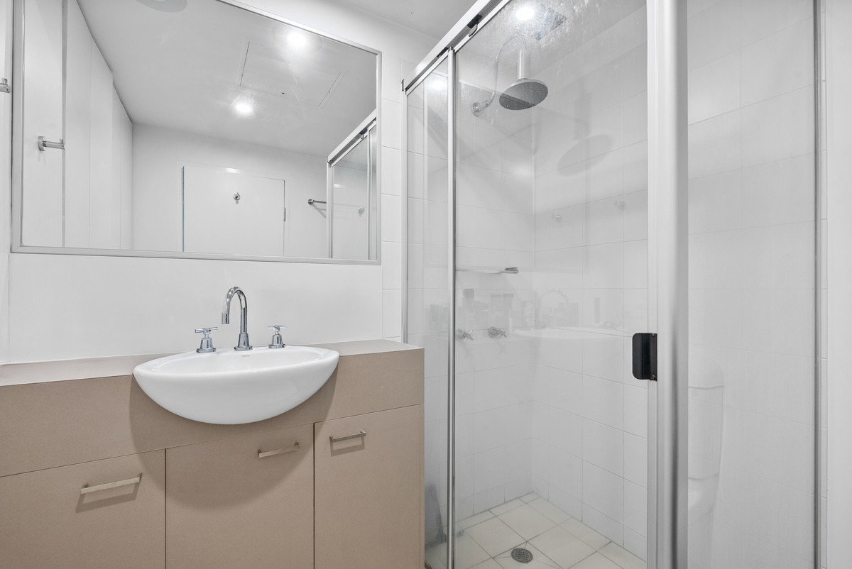 Listing image for 205/36 Crase Street, Teneriffe  QLD  4005