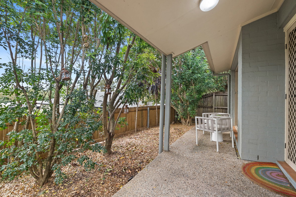 Listing image for 2/29 Oatland Crescent, Holland Park West  QLD  4121