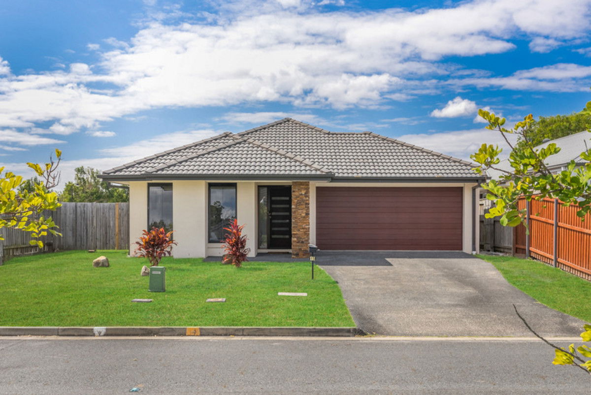 Listing image for 15 Bredbo Street, Ormeau Hills  QLD  4208