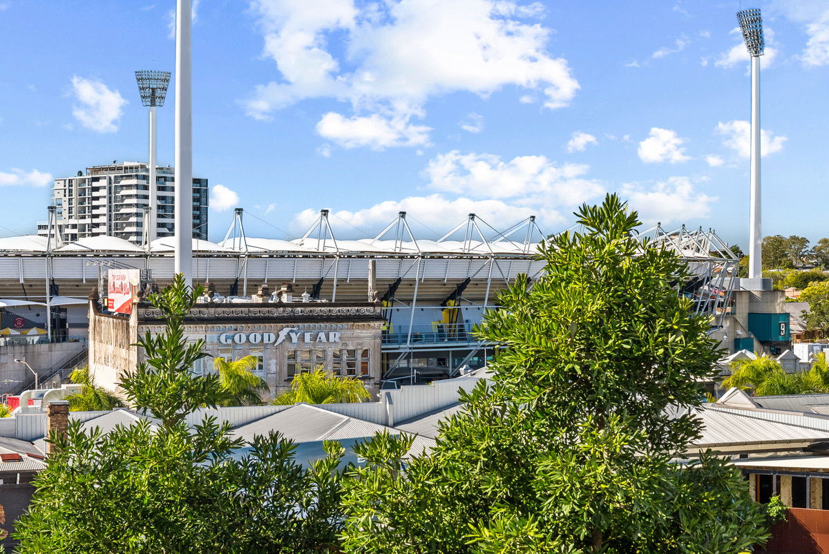 Listing image for 355/803 Stanley Street, Woolloongabba  QLD  4102